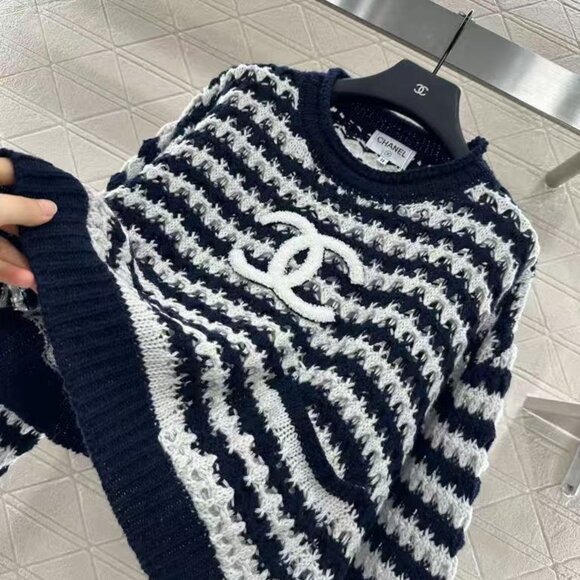 Chanel Women's Knit Pullover - Picture 8 of 9